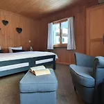 Piz D'err Bed and breakfast Tinzen