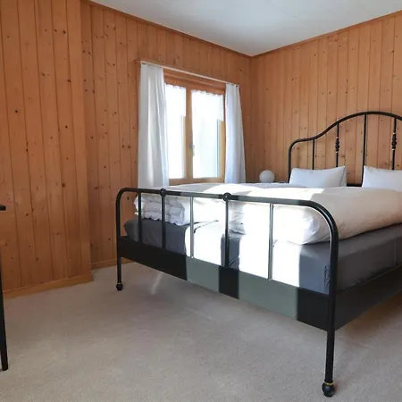 Piz D'err Bed & Breakfast Tinzen