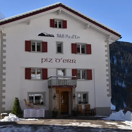 Piz D'err Bed & Breakfast *