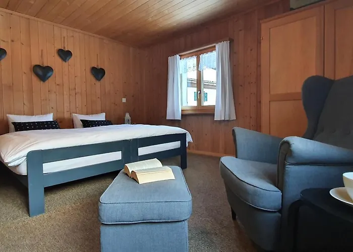 Piz D'err Bed and breakfast Tinzen